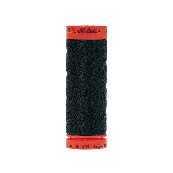 Spool of Mettler 150m very dark green thread.