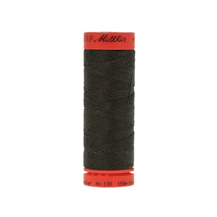 Spool of Mettler 150m very dark green thread.