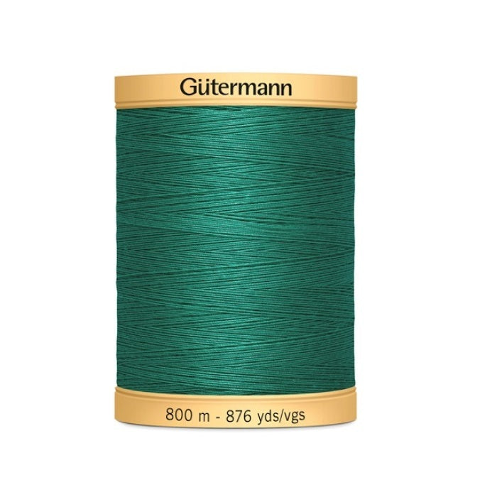Spool of green thread with Gutermann 800m branding.