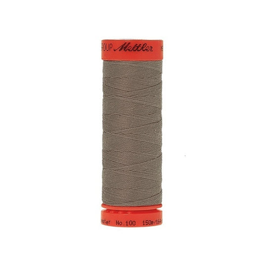 Spool of Mettler 150m grey thread.