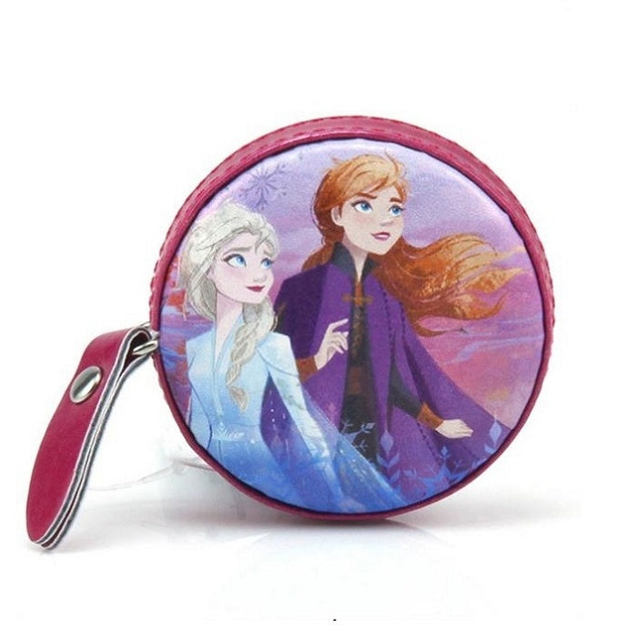 Retractable tape measure with Anna and Elsa from Frozen II.